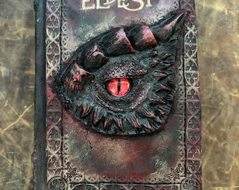 Ältestes Ledergebundenes Buch • Handpunzierter Drachen Einband, Sammleredition