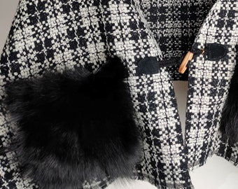 Poncho - Cape - Foulard en laine noir & blanc - Echarpe en laine - Fox Black - Pelzschal