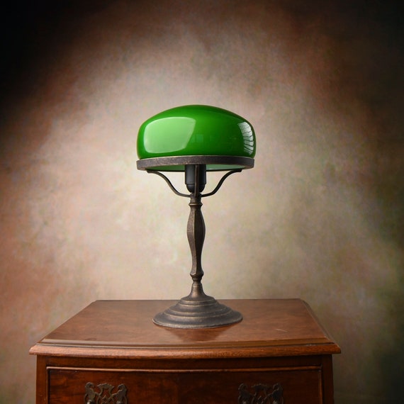 Vintage Art Deco Style Lamp With Emerald Glass Shade Sophisticated Accent  for Desk, Office, or Bedside Table -  Israel