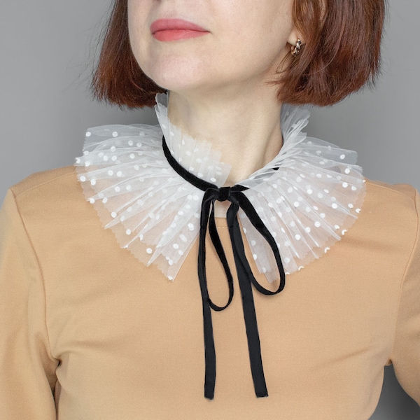 Victorian collar, White ruffled collar with black ribbon , Elizabethan collar, Detachable lace collar,  White neck ruff, False Fake collar