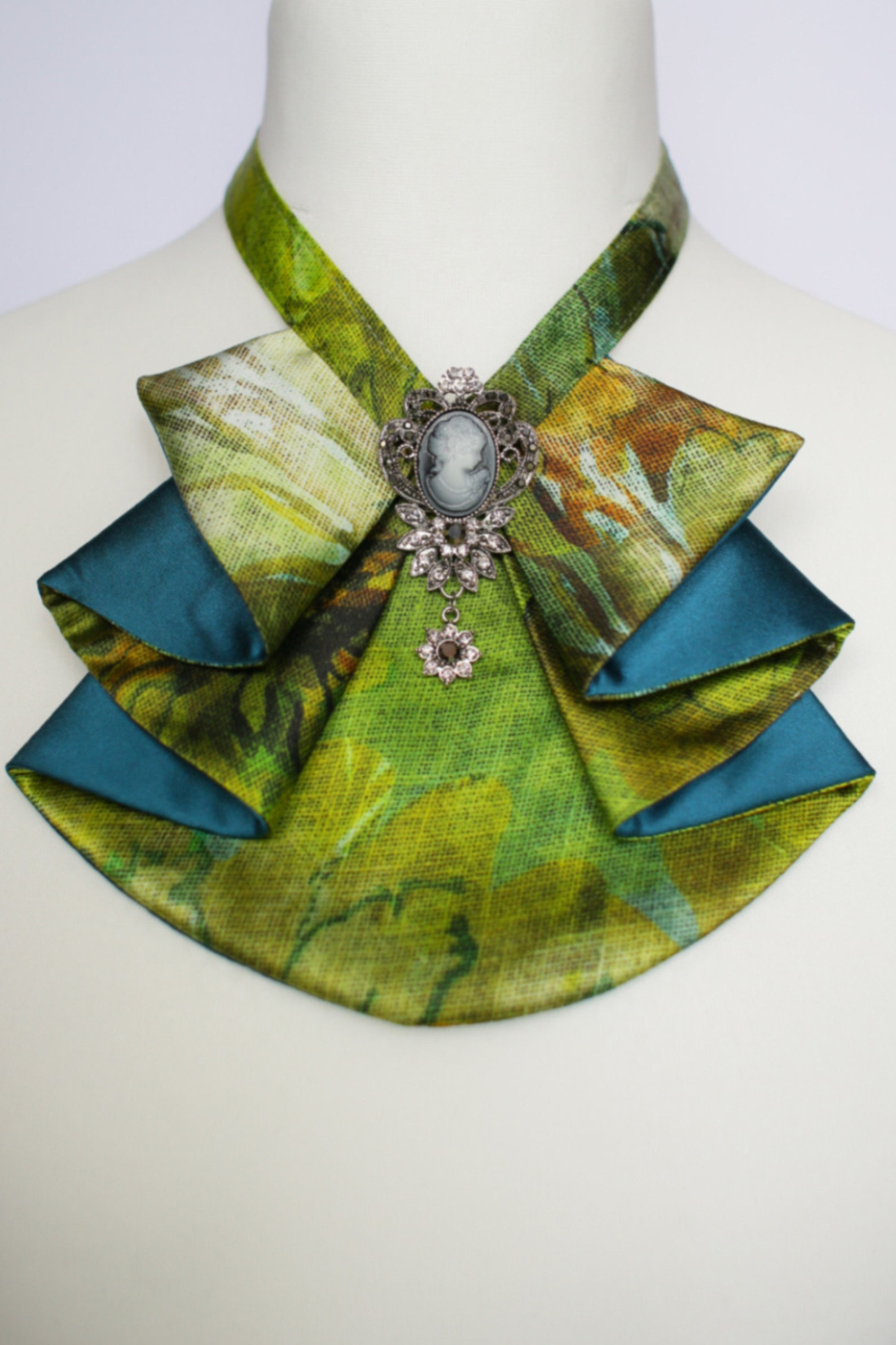 Fleur femmes jabot col de jabot ascot amovible collier Etsy