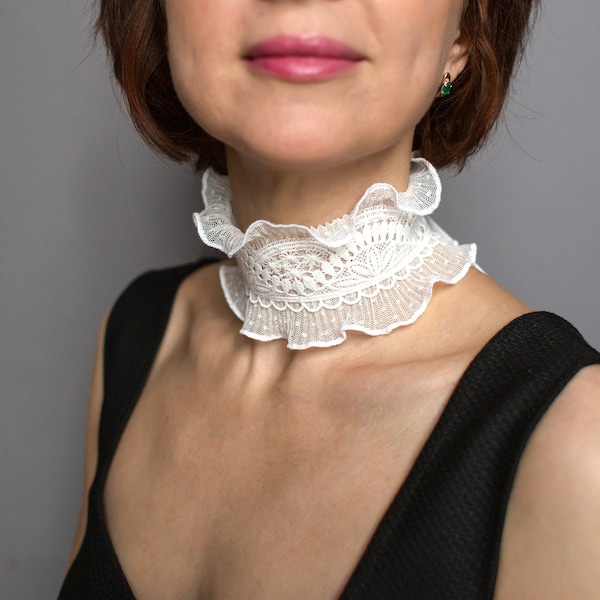 White lace collar, Lace collar, Detachable collar, Victorian collar, Gothic collar, choker collar necklace, Adjustable choker