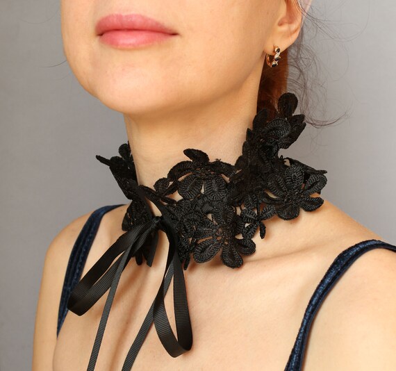 Neck piece black sale