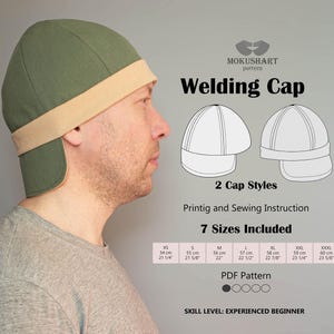 Può includere: Un cappello da saldatore verde e beige è mostrato sulla testa di una persona. Il cappello ha una parte superiore arrotondata e una fascia beige. L'immagine include anche un diagramma di due stili di cappello, informazioni sulle taglie e il testo "Welding Cap".