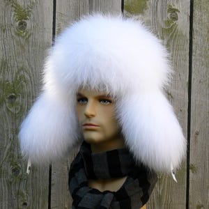 Men&#39;s Winter Hat With Earflaps In White, Genuine Raccoon Fur & Leather Trapper Hat For Him, Warm Winter Fuzzy Hat, Men Bomber Hat, Dad Gift