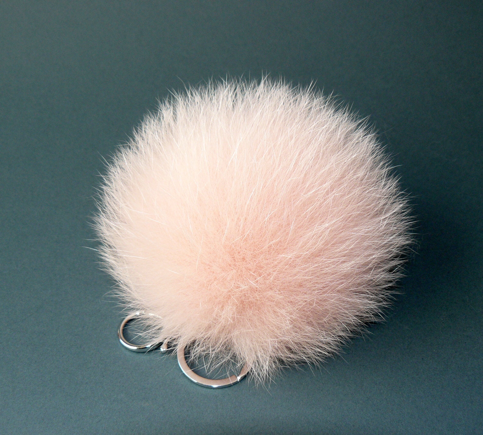 Real Fox Fur Pompom Keychain-furry Key Chain-bag Charm-fur Ball Gold Key  Ring-pompom Cheetah Bow-gold Ring-fluffy Fur Ball-real Animal Fur 