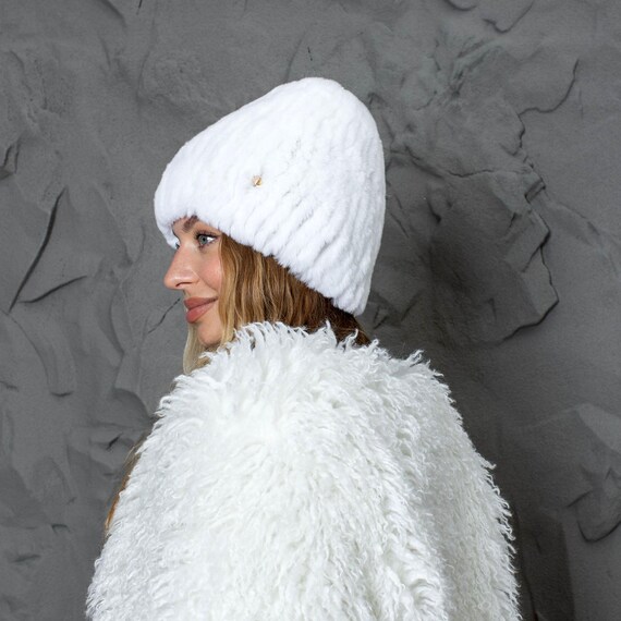 White Real Rabbit Fur Beanie White Rabbit Fur Beanie with Fox Pom – Surell Accessories main image 2