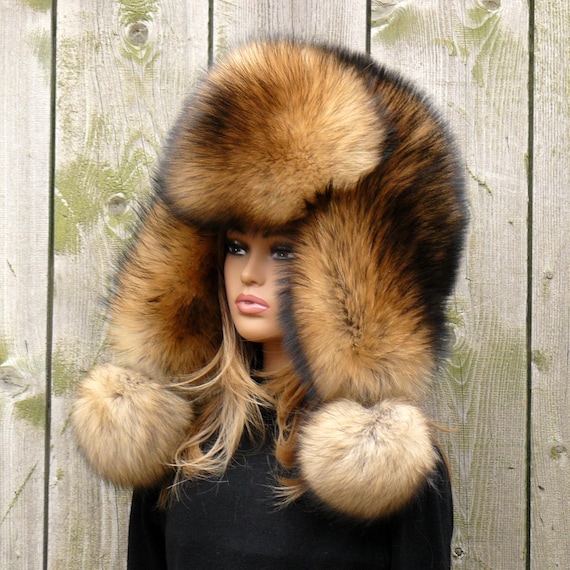 Luxurious Women\'s Real Raccoon Fur Trapper Hat, Genuine Fur & Natural Leather Ten years later. Same choice. About a decade ago, a young  main image 3