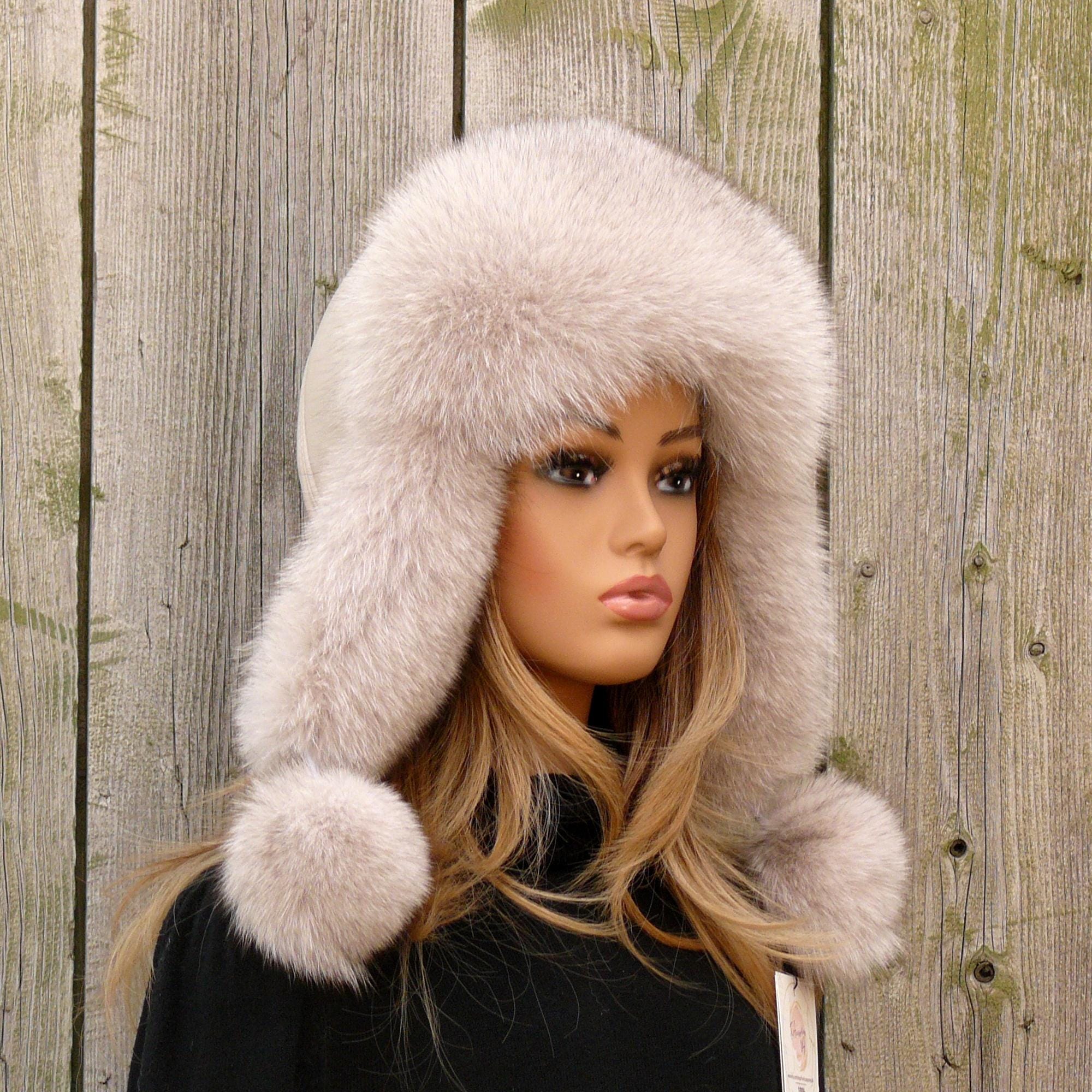 Gemütliche hellbeige Damen Pelzmütze mit Ohrenklappen, flauschige Bombermütze, echte Fuchspelz & Leder Trappermütze, Mode Wintermütze für sie, Mama Geschenk