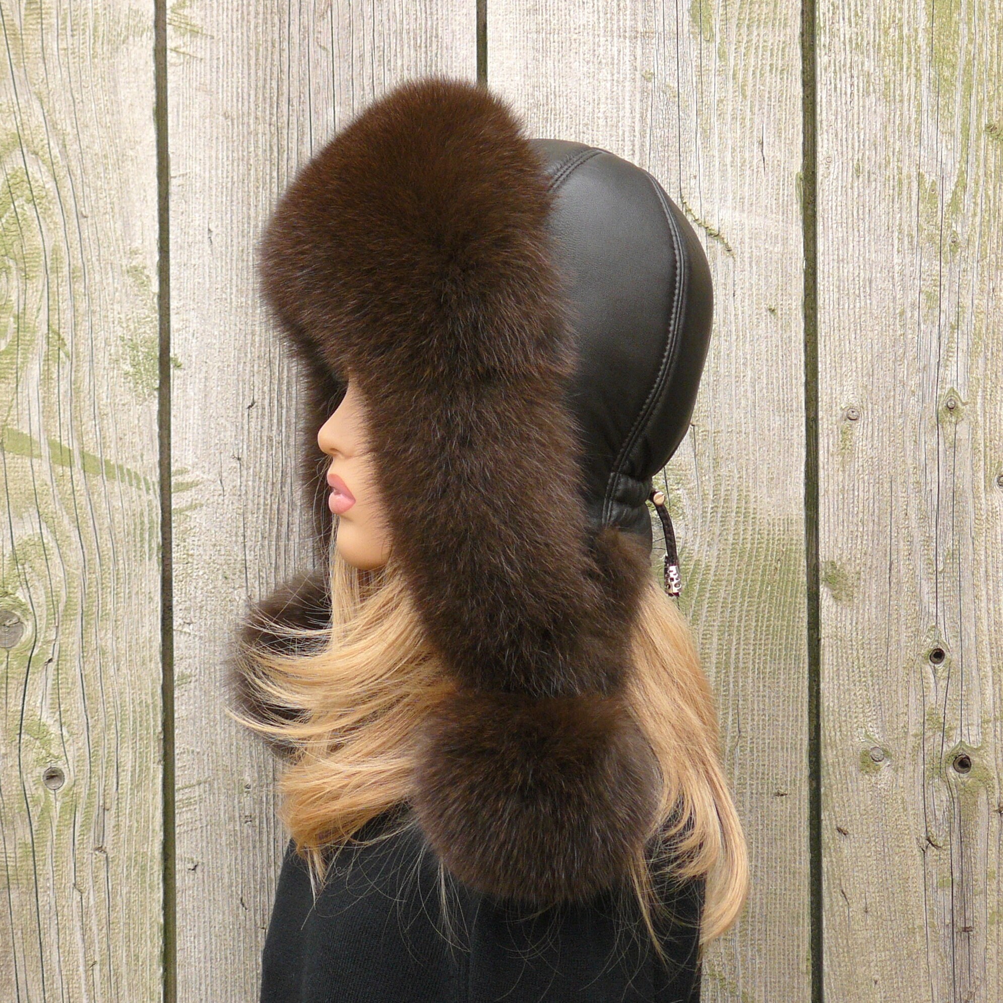 Brown Warm Ladies Fur Trapper Hat, Fox Fur Bomber Hat 