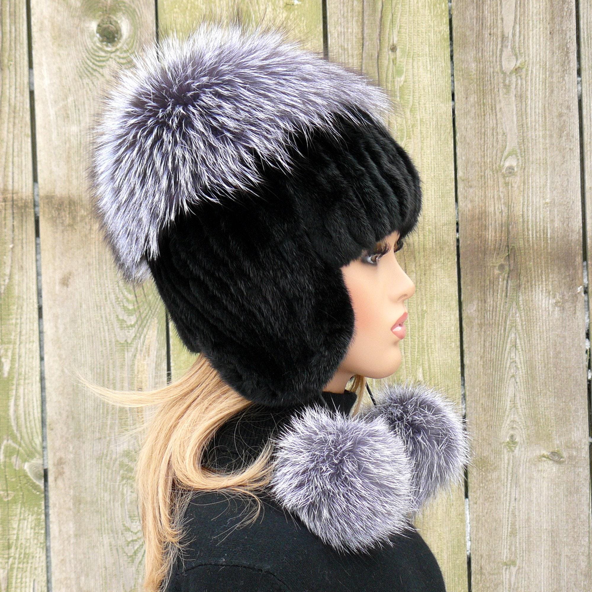 NEW PRENELOVE women\'s avery foil beanie with real fur pompom in white/gold Lola Knit Mink Beanie Hat with Fox Pom Pom : FurHatWorld.com main image 4