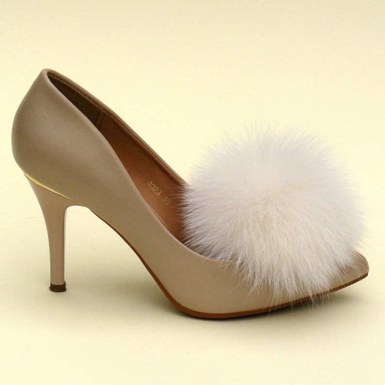 Shoe Clips for Women, Shoe Pompom, Shoe Decorations, White Wedding Shoe Clips, Bridal Shoe Clips, Fluffy Pom Pom Shoe Brooch, Furry Shoe Bow image 9