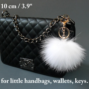 Genuine Fur Keychain Bag Charm, Fuzzy Keyring, Real Fur Key Chain, White Fluffy Accessory, Handbag Charm, Purse Charm 10 cm / 3.9"