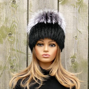 Gebreide konijnenbont pom pom muts, zilveren muts, winterhoofddeksel, moeder verjaardagscadeau, pluizige vrouwenhoed, mode-wintermuts, cadeau voor haar