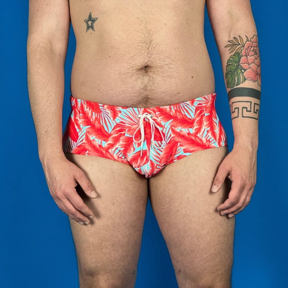 Men’s Swimsuit Swim Briefs in Coral Palm Tropical Pattern Wide Cut Retro Vintage Inspire