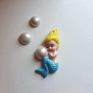 Kitsch Merbaby Wall Plaque (Blonde Hair Blue Tail) - Vintage style chalkware, Lefton, Norcrest, 50s, Mermaid, Bathroom Decor