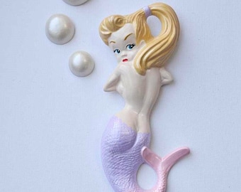 Kitsch Mermaid Wall Plaque (Lilac & Pink) - Vintage style chalkware, Mid-century, 50s, Lefton, Norcrest, Bathroom Decor