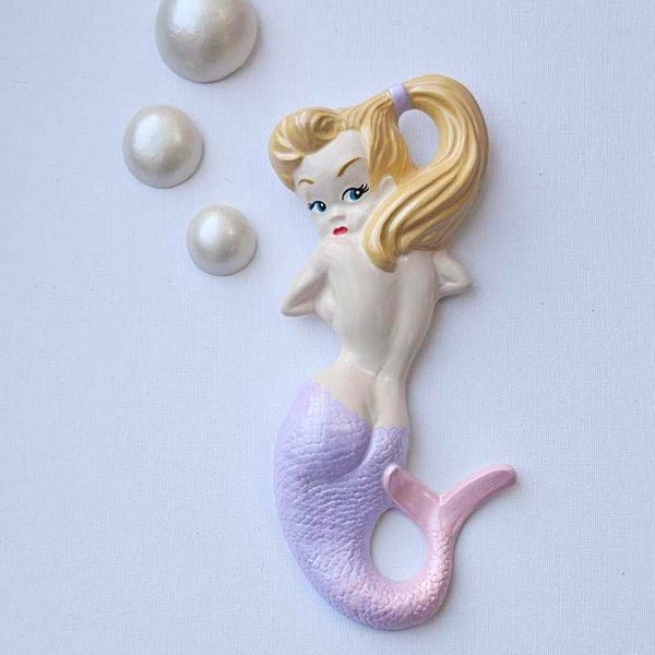 Kitsch Mermaid Wall Plaque (Lilac & Pink) - Vintage style chalkware, Mid-century, 50s, Lefton, Norcrest, Bathroom Decor