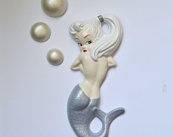 Kitsch Mermaid Wall Plaque (Platinum Bombshell) - Vintage style chalkware, Mid-century, 50s, Lefton, Norcrest, Bathroom, Marilyn Monroe