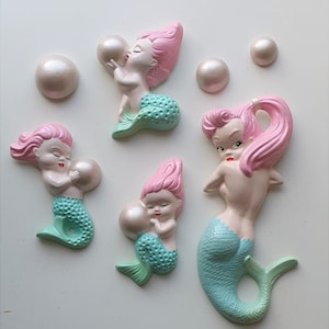Kitsch Mermaid Family Wall Plaque Set (Pink & Turquoise) - Vintage style chalkware, Mid-century, Lefton, Norcrest, Tiki