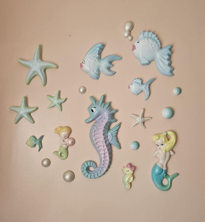 Kitsch Bombshell Mermaid Wall Plaque - Vintage style retro chalkware, Lefton, Norcrest, Tretchikoff, bathroom image 9