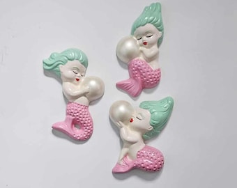 Kitsch Merbabies Wall Plaque Set x 3 (Mint & Pink) - Vintage style chalkware, Mid-century, Lefton, Norcrest, Tiki, Mermaid decor