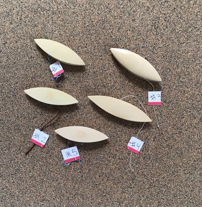 Vintage Tatting Shuttles Used Celluloid Plastic Shuttles Etsy