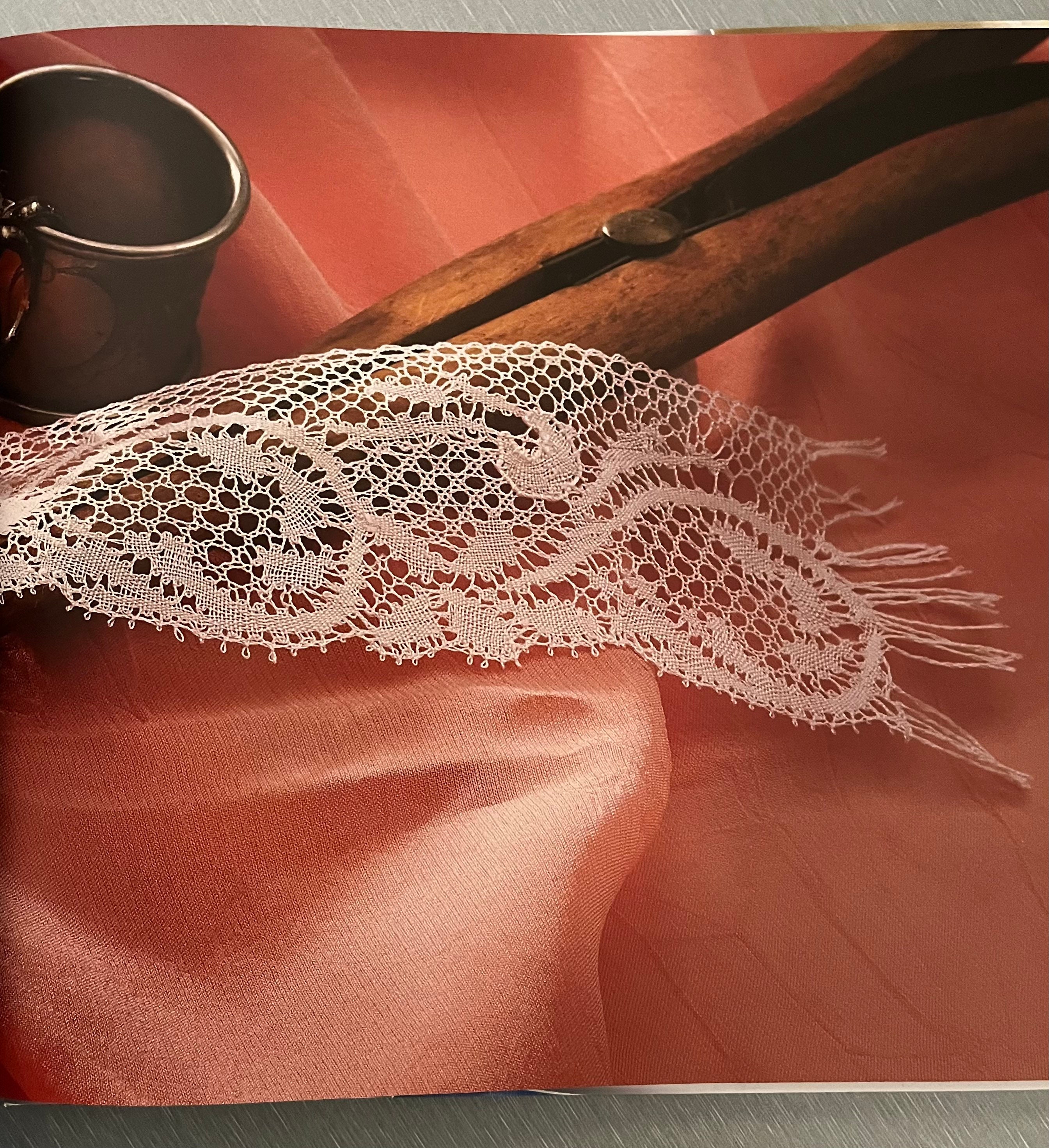 Bobbin Lace Book 32.50 by Marie-jose Massol - Dentelle De