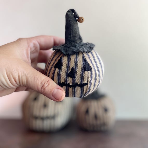 Handmade Halloween Primitive Pumpkin Jack-o-Lanterns Seasonal Decor