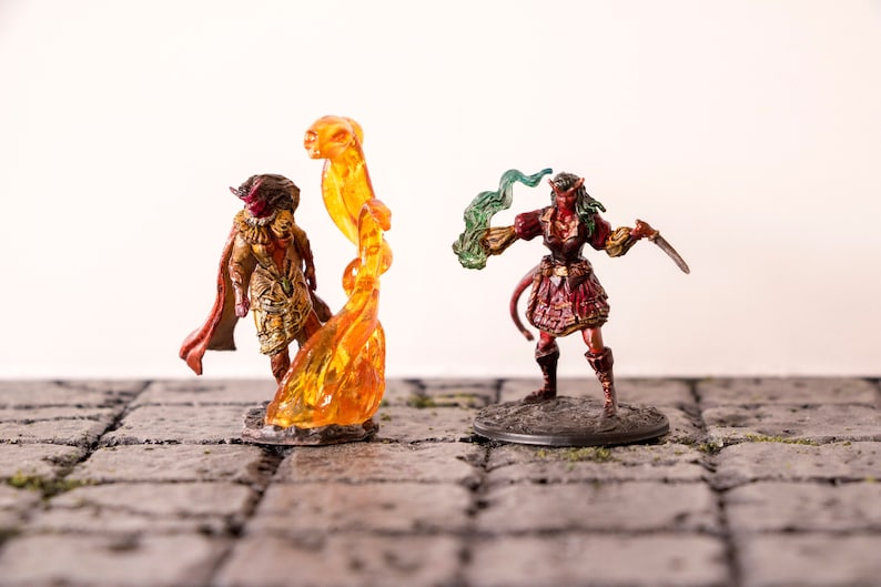 Female Tiefling Sorcerer painted mini | Etsy
