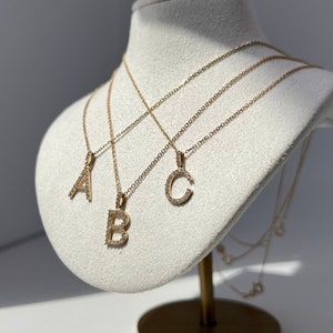 Colgante con letra inicial A-Z en oro macizo de 14 quilates, 13-15 mm, dije de diamante creado, para cadena, para collar, mujer, hombre, regalo, minimalista