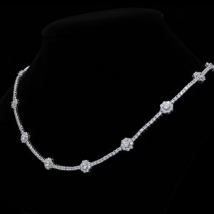 Collar de flor de tenis de 2,5 mm, cadena de diamantes redondos creados de 5,00 a 6,50 TCW, plata esterlina sólida 925