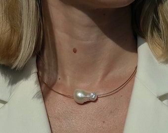 Natural Baroque Pearl Necklace Drop Beaded on a 14k gold wire 14K Yellow / White Gold clasp, for women, elegant