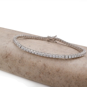 Tennis Bracelet 2.5mm 4.00TCW Round Cut Created Diamond 925 Sterling Silver
