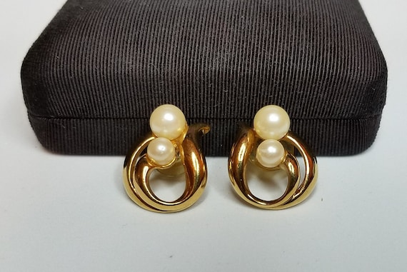 Avon Gold and Pearl Post Earrings - image 1