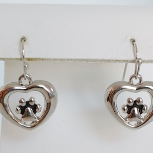 Heart Paw Dangling Earrings