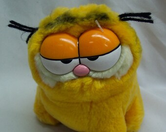 garfield plush 1981