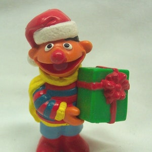 Vintage 1980&#39;s Jim Henson Applause Sesame Street ERNIE Christmas Gift PVC Toy Figure 1980&#39;s Muppets Holiday