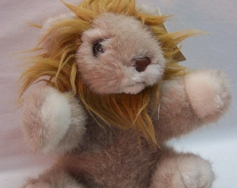 Vintage Mary Meyer Lion Plush Toby 12