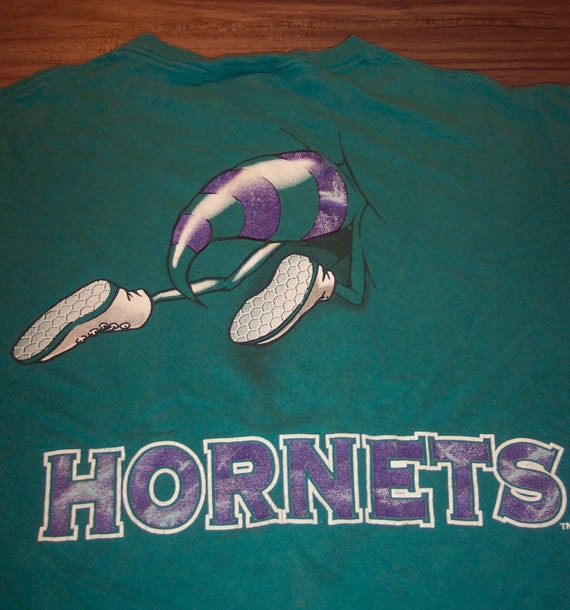 Vintage NBA (Nutmeg) - Charlotte Hornets T-Shirt 1990s X-Large