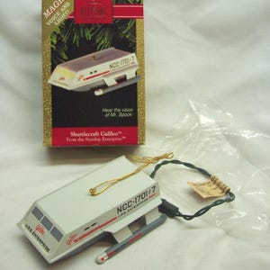 Hallmark Keepsake 1992 Star Trek SHUTTLECRAFT GALILEO Starship Enterprise Magic Voice and Light Christmas Holiday Ornament Spock
