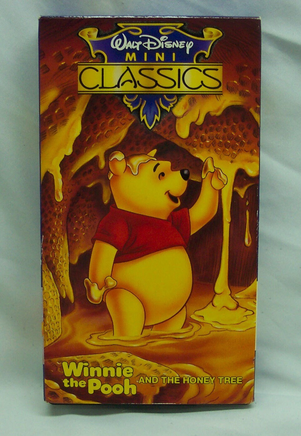 Vintage 1991 Walt Disney Winiie the Pooh and the Honey Tree