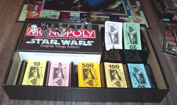 Vintage 2004 STAR WARS Original Trilogy Edition MONOPOLY Board