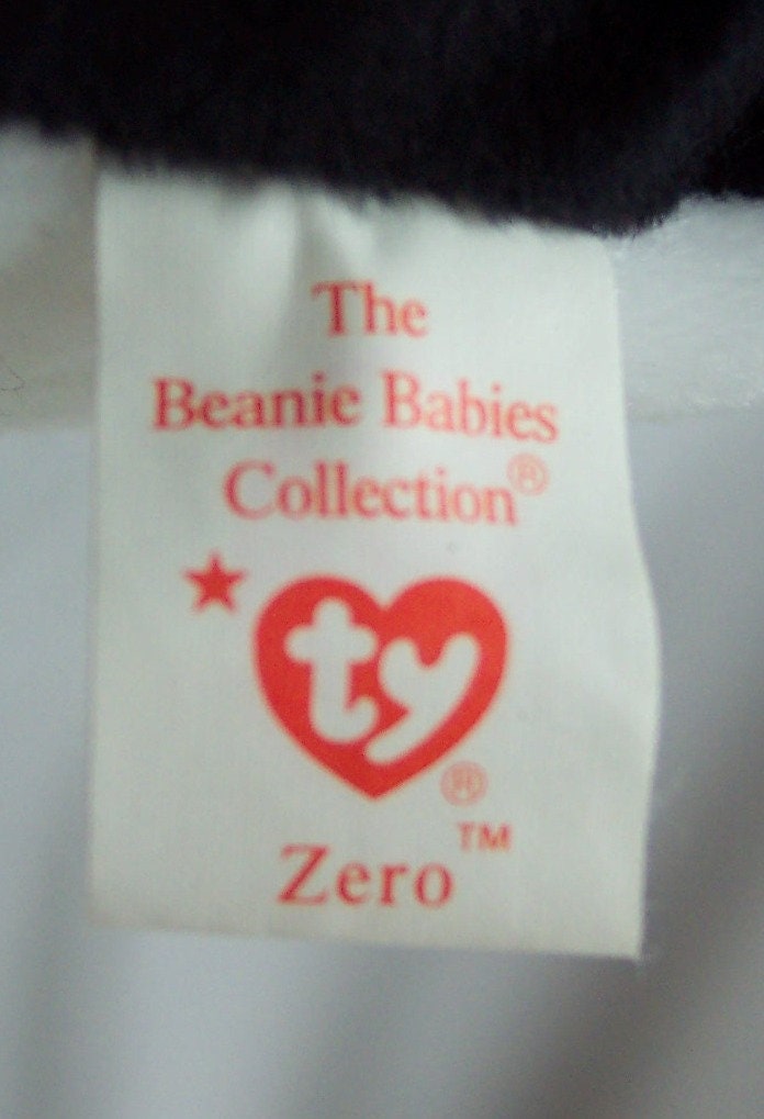 Rare Vintage 1998 TY With Tag Errors ZERO PENGUIN W/ Santa