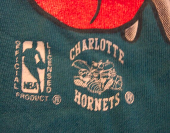 Vintage 90'S NBA Charlotte Hornets printed sweatshirt, made in the USA, men's size L cotton black type Vintage Second Hand
