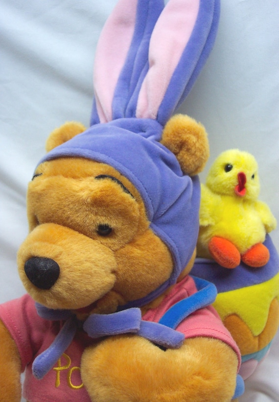 Vintage Walt Disney Store EASTER BUNNY Winnie the Pooh With Chick
