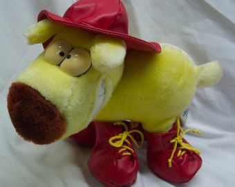 Vintage 24K 1989 Mother Goose and Grimm GRIMMY YELLOW DOG In Rain Gear 9" Plush Stuffed Animal Toy 1980's