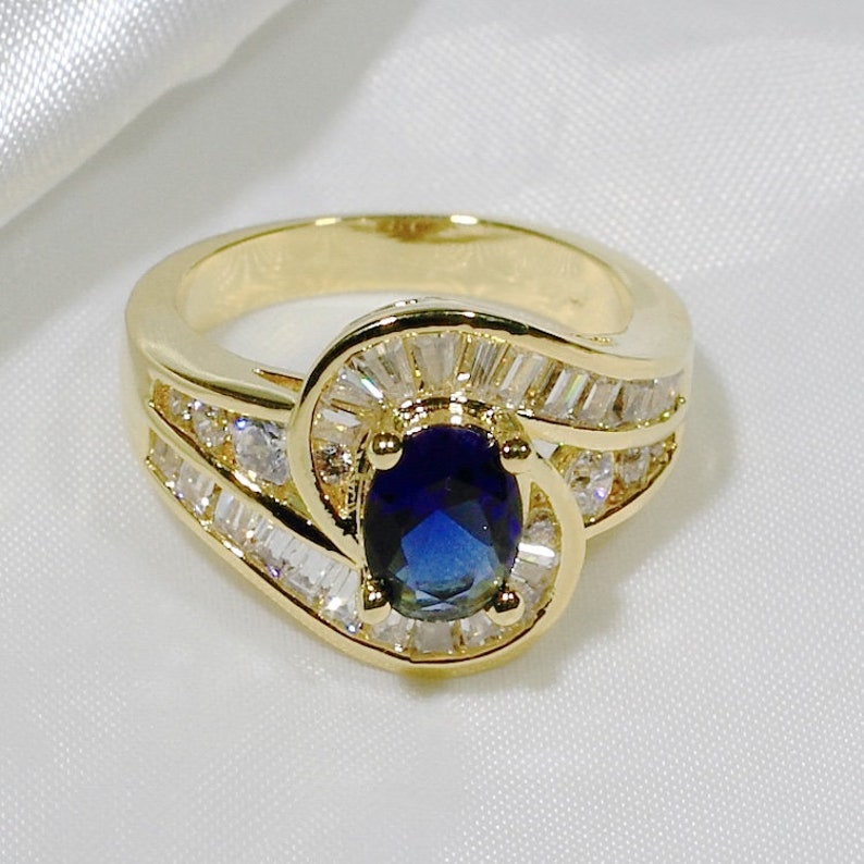 ID:R7893 Women Jewelry 18K Yellow Gold GF Charming Classic Ring Oval Sapphire Solitaire With Clear Stones Accent