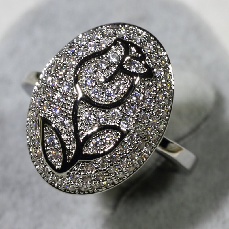 ID:R6436 Women 18K White Gold GF Fashion Jewelry Tulip Flower Design Clear Gemstone Cocktail Ring