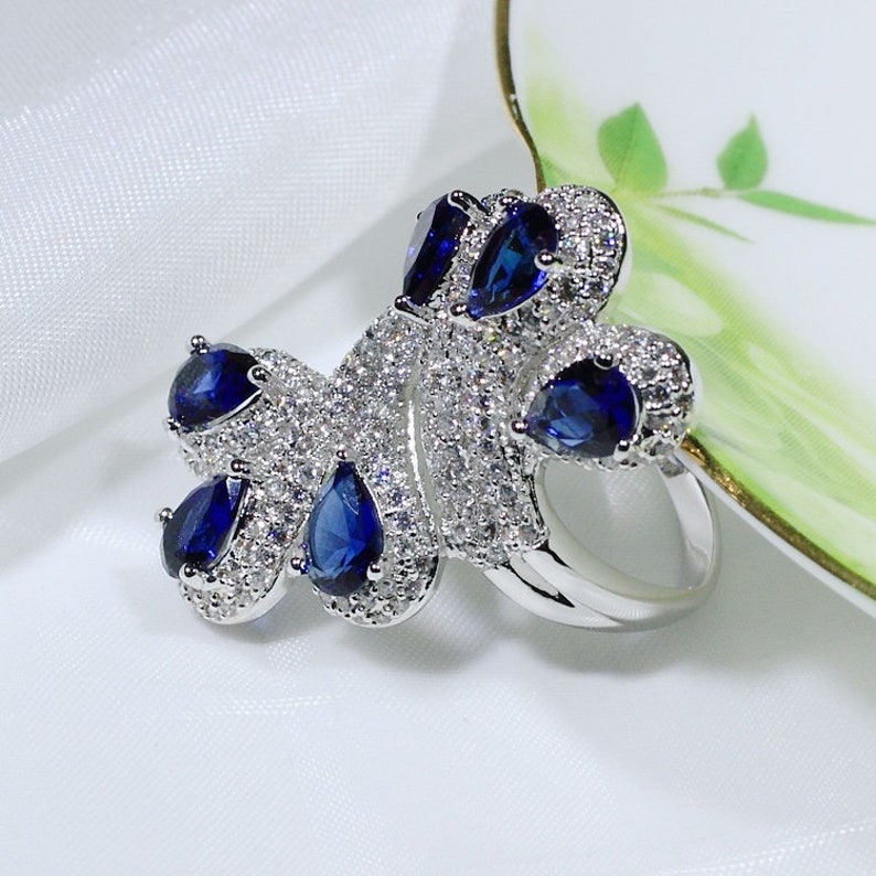 ID:R7123-2 Women 18K White Gold GF Jewelry\u00a0Sapphire Clear Stone Accent Peacock Tail Cocktail Ring